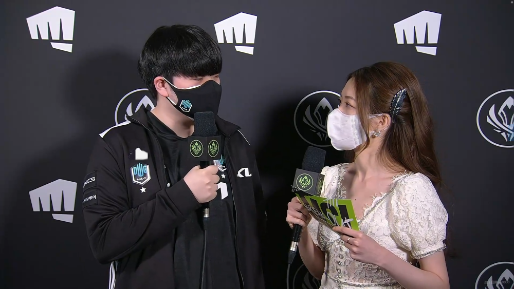 包含KT碾压C9,Canyon极限生还后反打鏖战多局半决赛,引爆全场热议的词条 包含KT碾压C9,Canyon极限生还后反打鏖战多局半决赛,引爆全场热议的词条