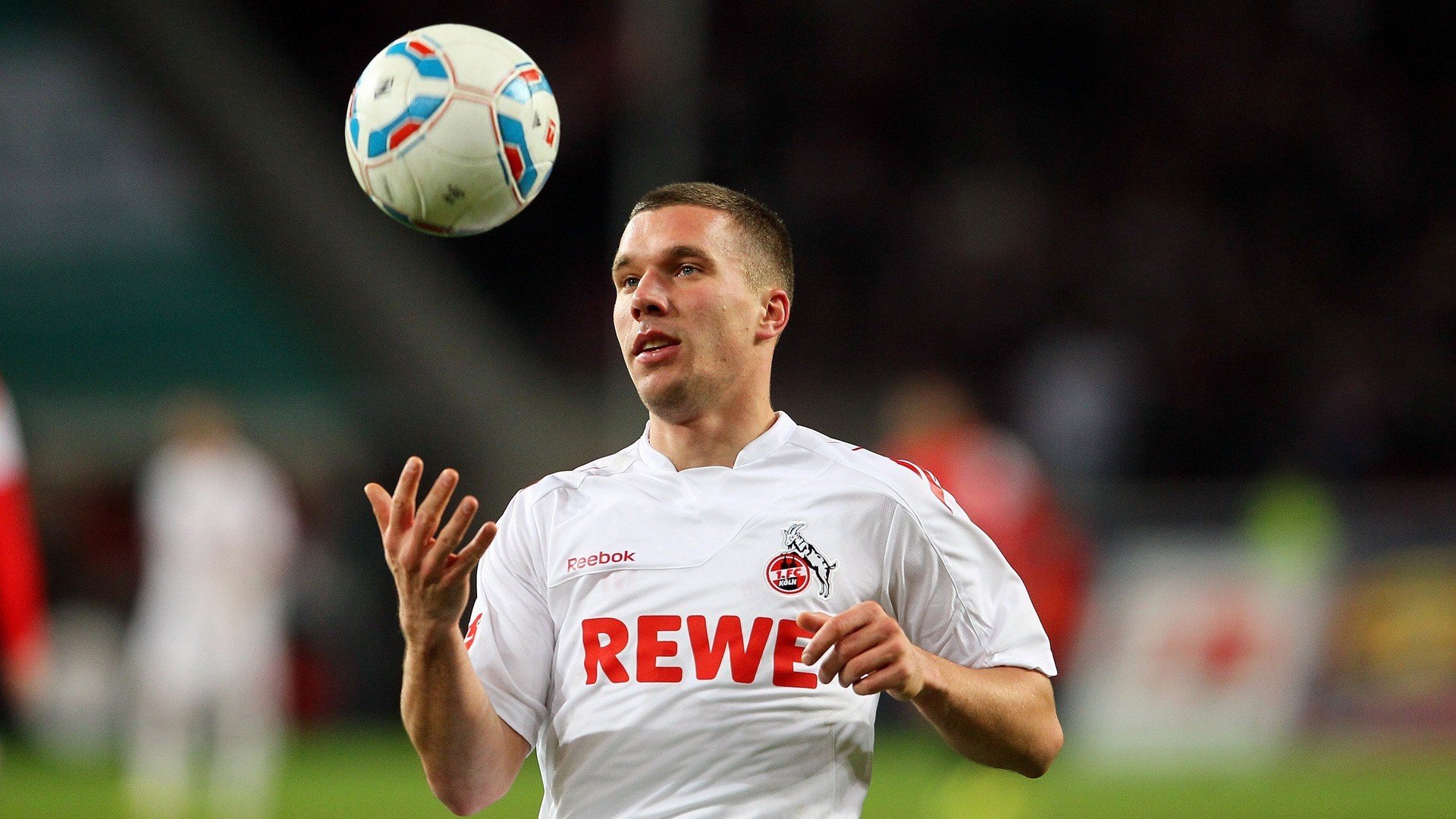 伪9号的月光革命，加克波如何在国家德比的喧嚣中，执笔书写静默的掌控力